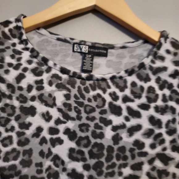 SWS Collection Grey Animal Print Crop Top - Size S - Picture 3 of 5